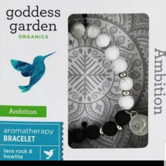 Goddess Jewelry - ✌️Aromatherapy Set Bracelet & 2 Essential Oils